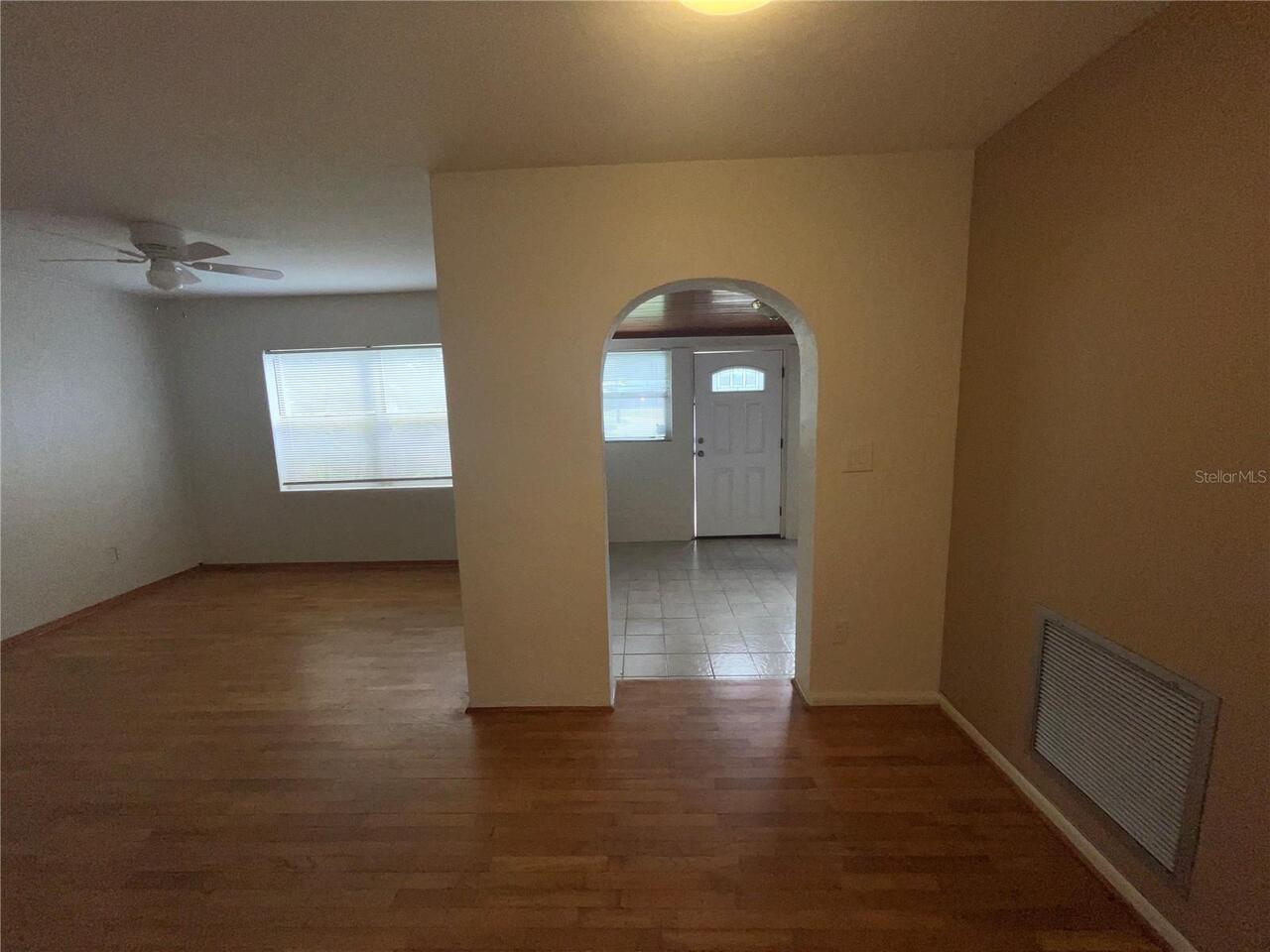 Listing Photo 8