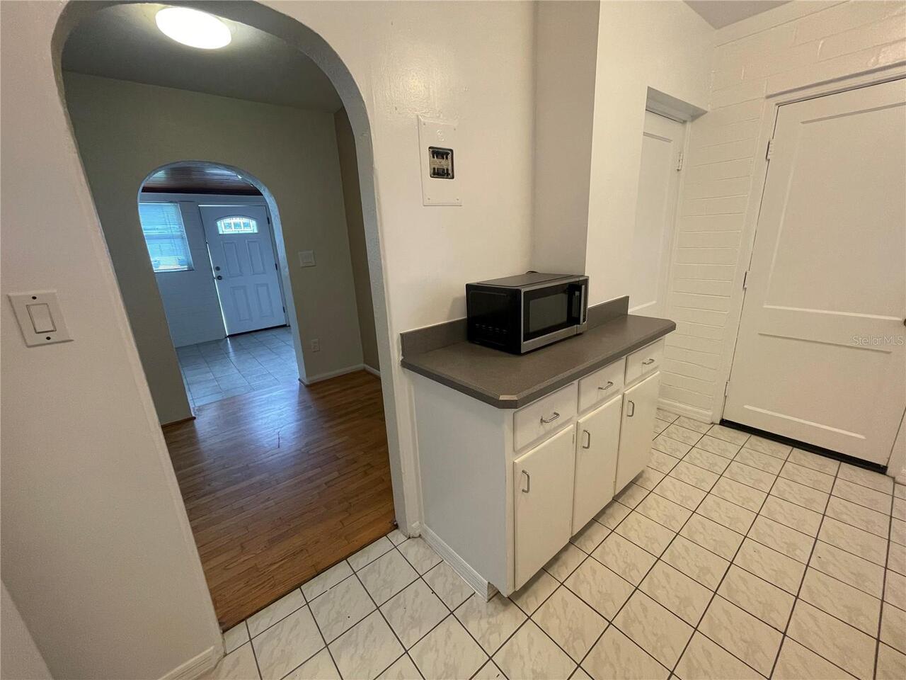 Listing Photo 10