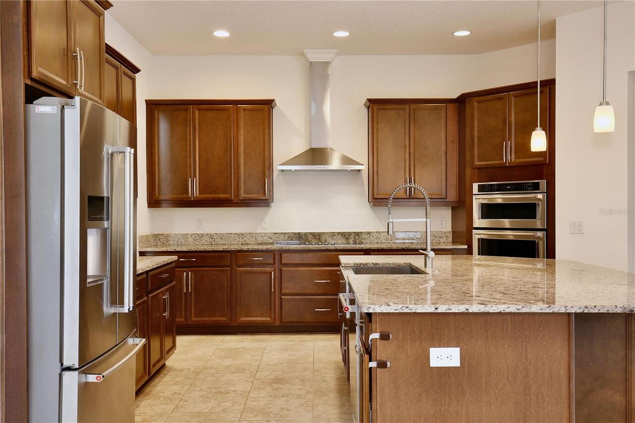 Listing Photo 7