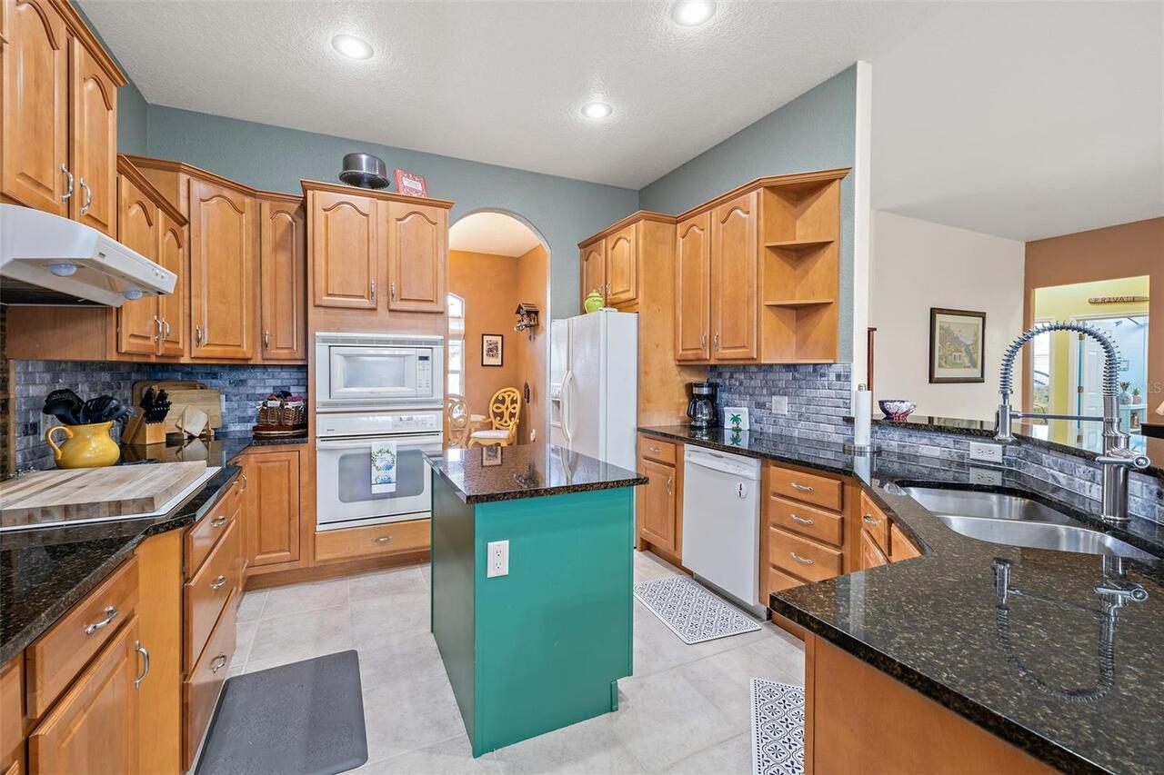 Listing Photo 14