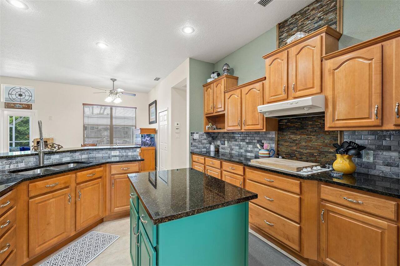 Listing Photo 15