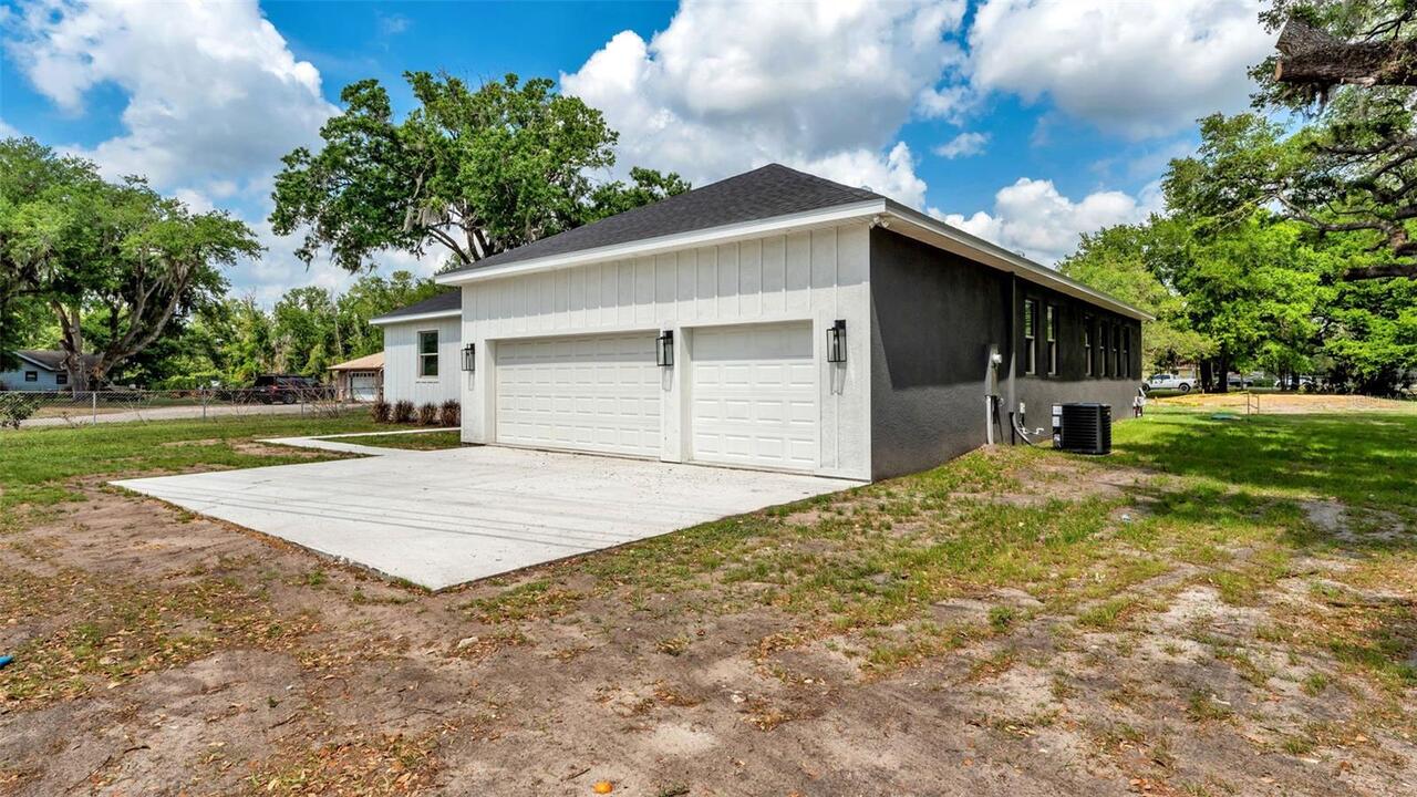 Listing Photo 43