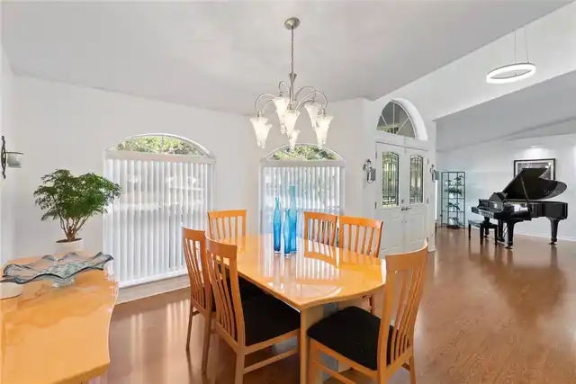 Listing Photo 7
