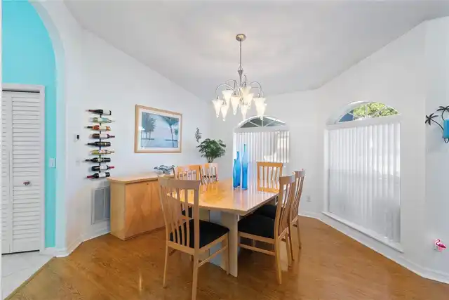 Listing Photo 8