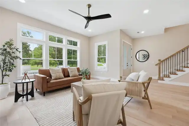 Listing Photo 11