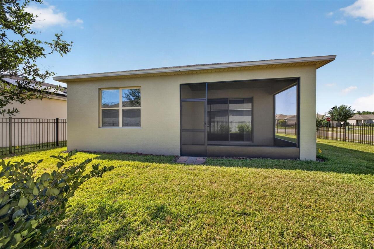 Listing Photo 17