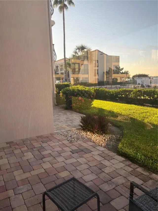 Listing Photo 18