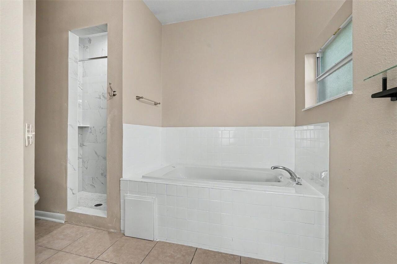 Listing Photo 23