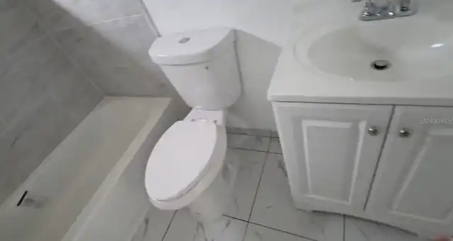 Listing Photo 11