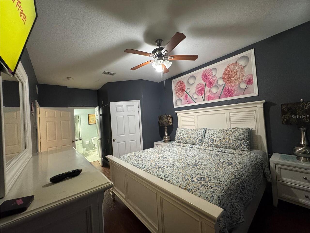 Listing Photo 8