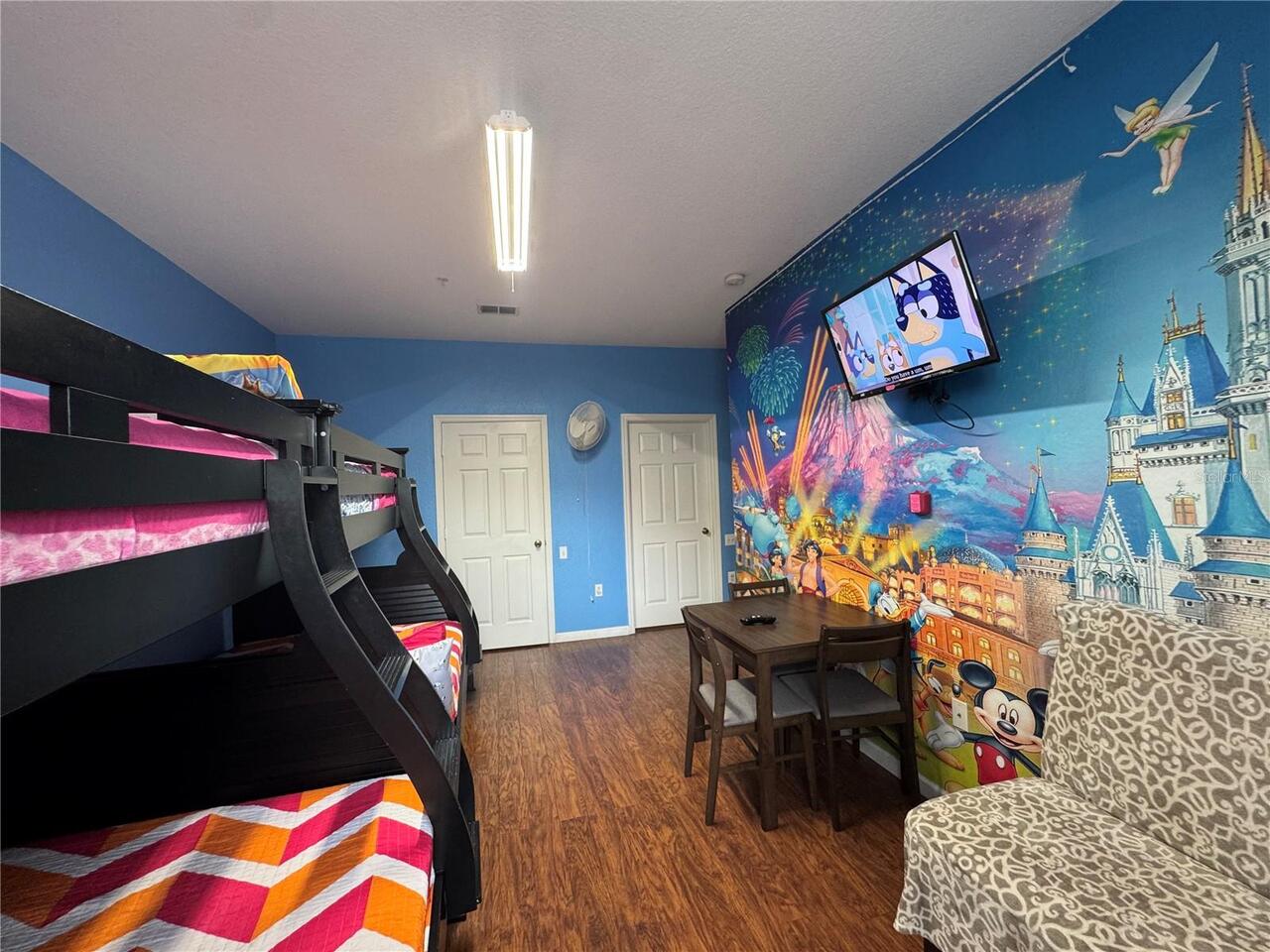 Listing Photo 10