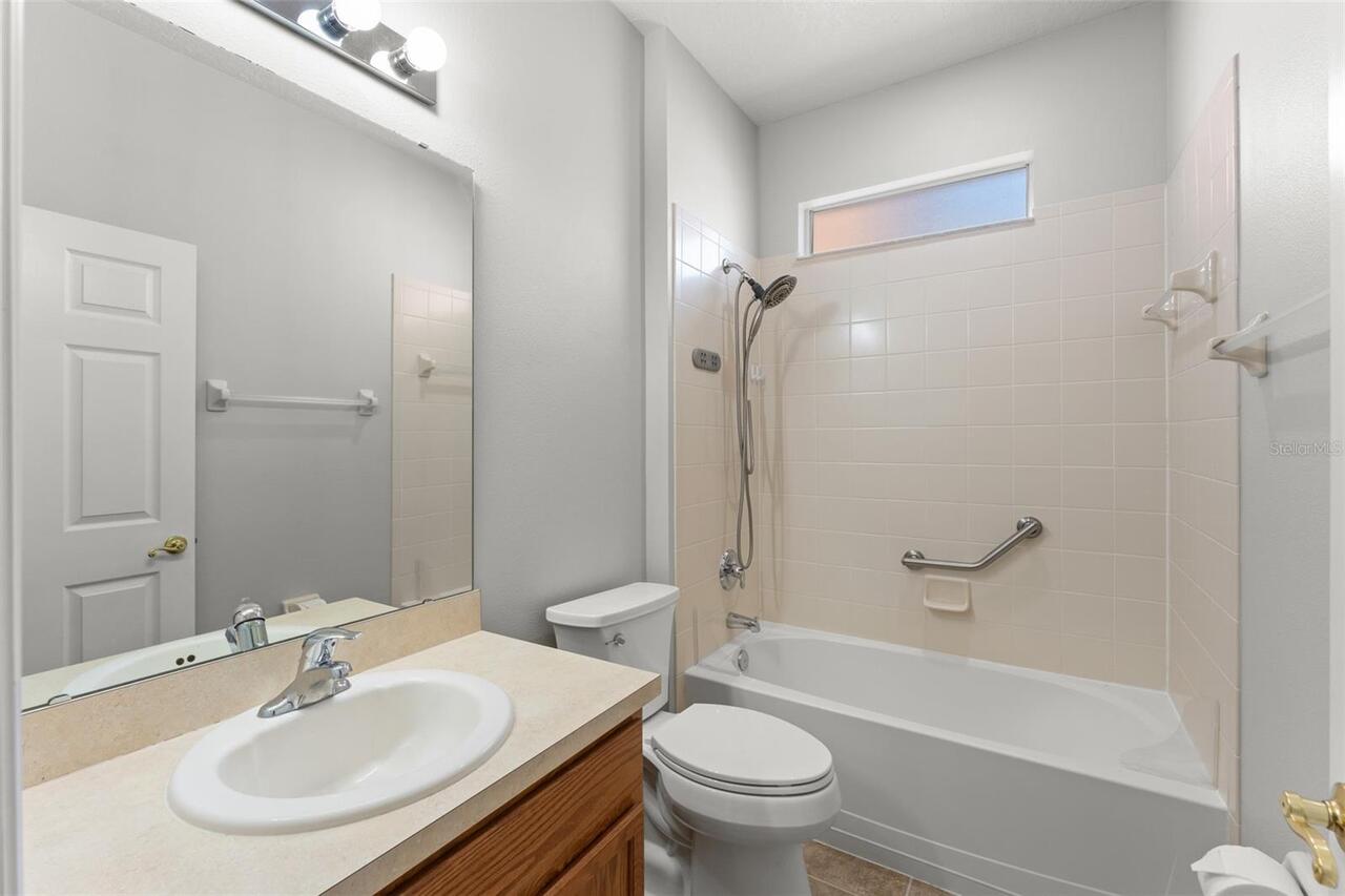 Listing Photo 5