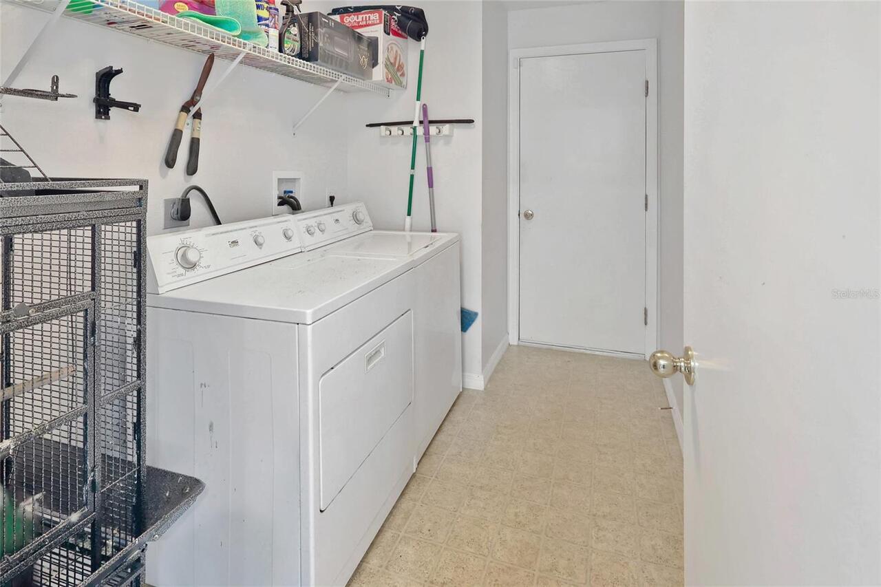 Listing Photo 12