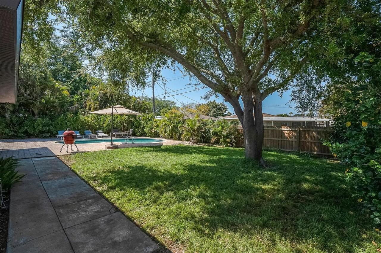 Listing Photo 32