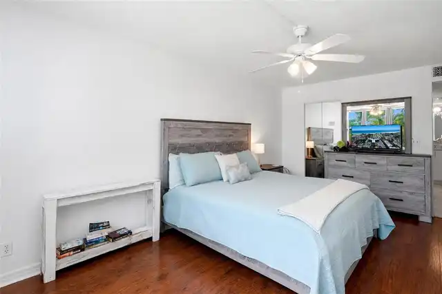 Listing Photo 22