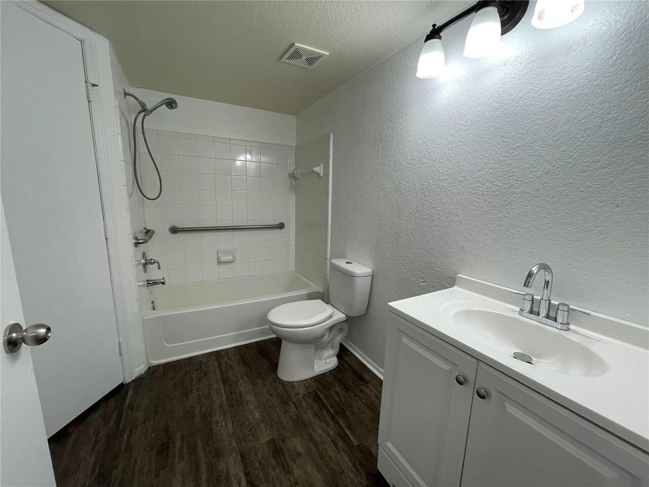 Listing Photo 7