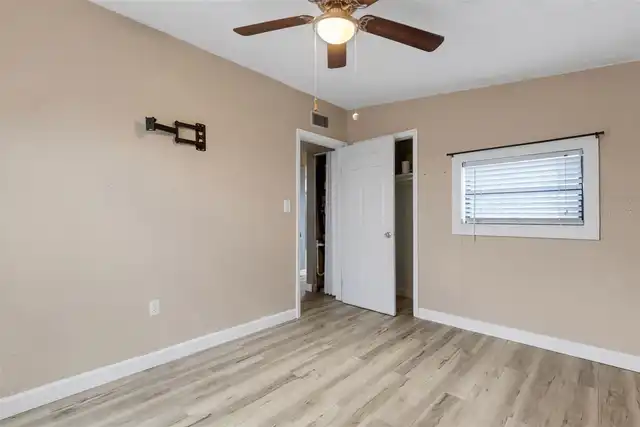 Listing Photo 33