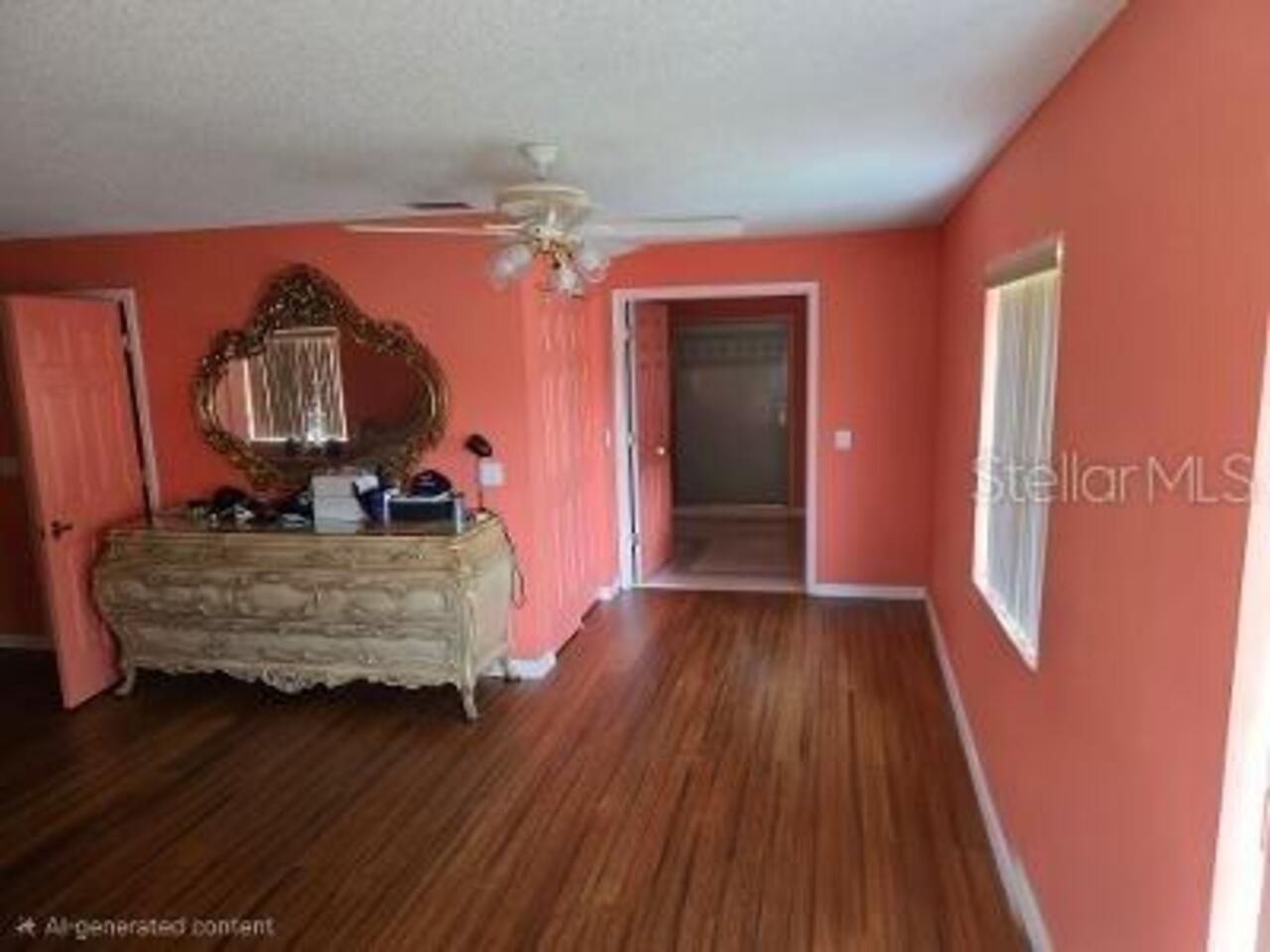 Listing Photo 14
