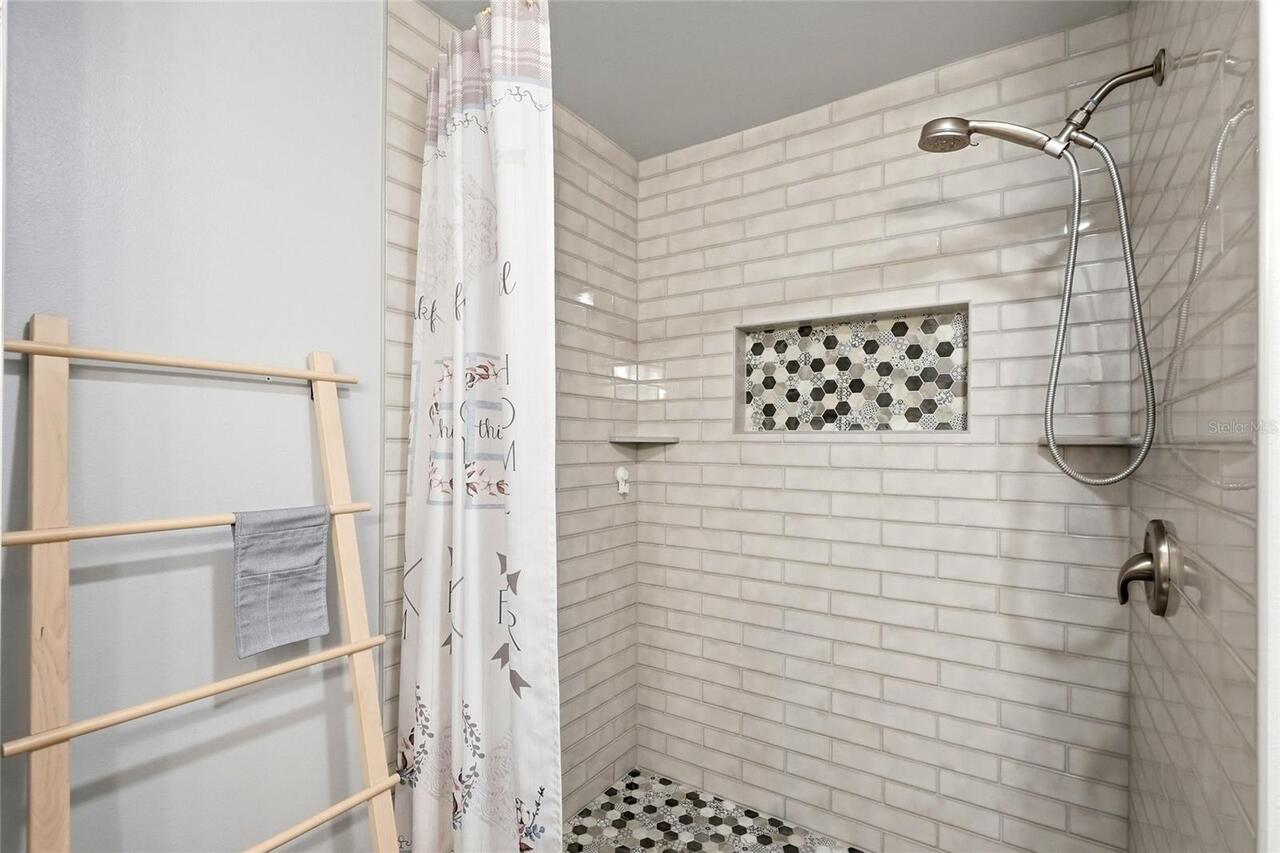 Listing Photo 20