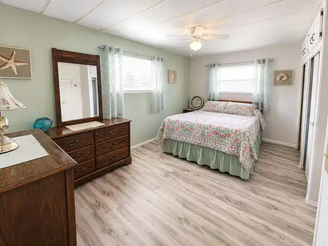 Listing Photo 18