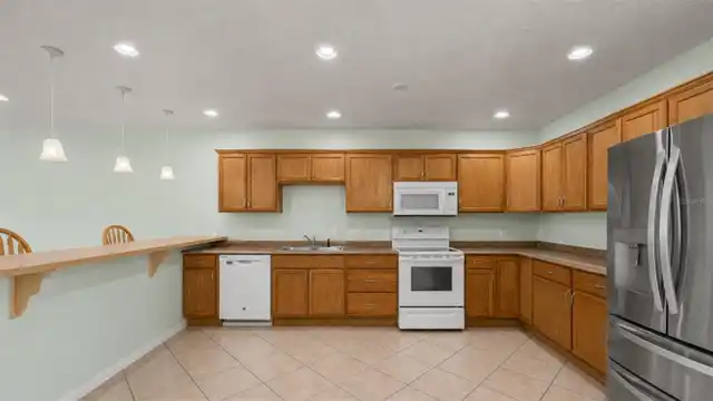 Listing Photo 10