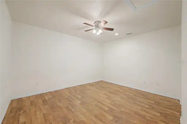 Listing Photo 27
