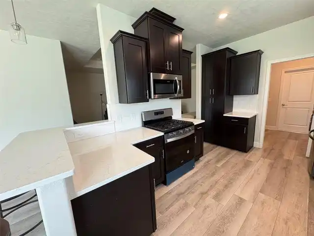 Listing Photo 15