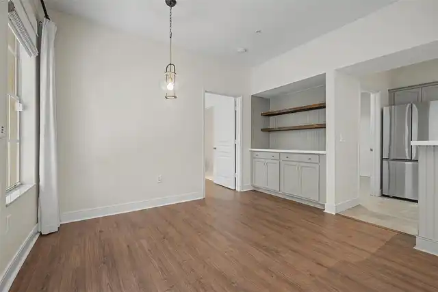 Listing Photo 7
