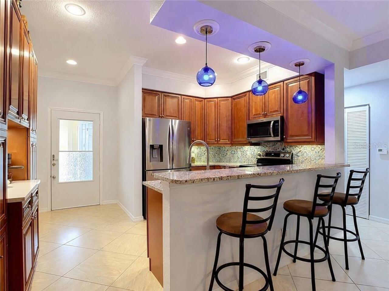 Listing Photo 11