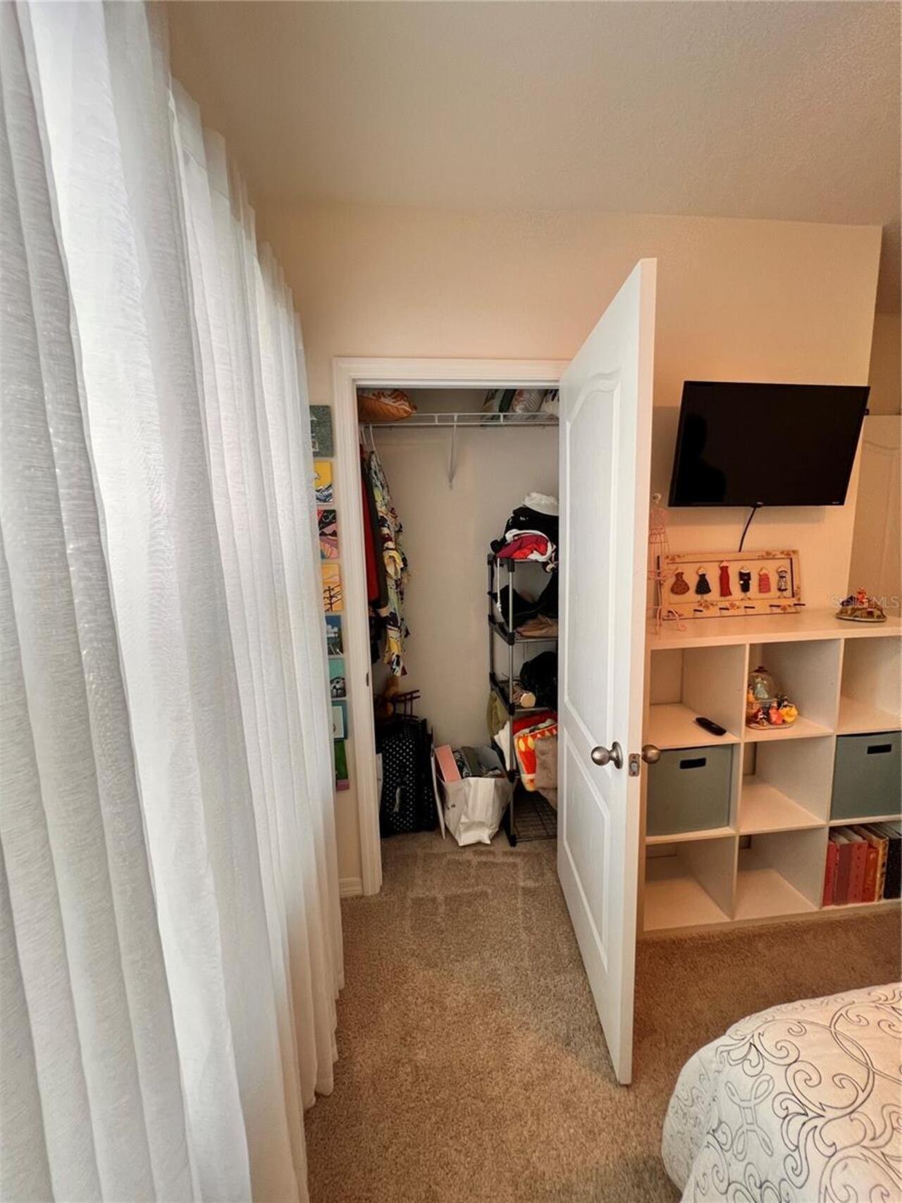 Listing Photo 8