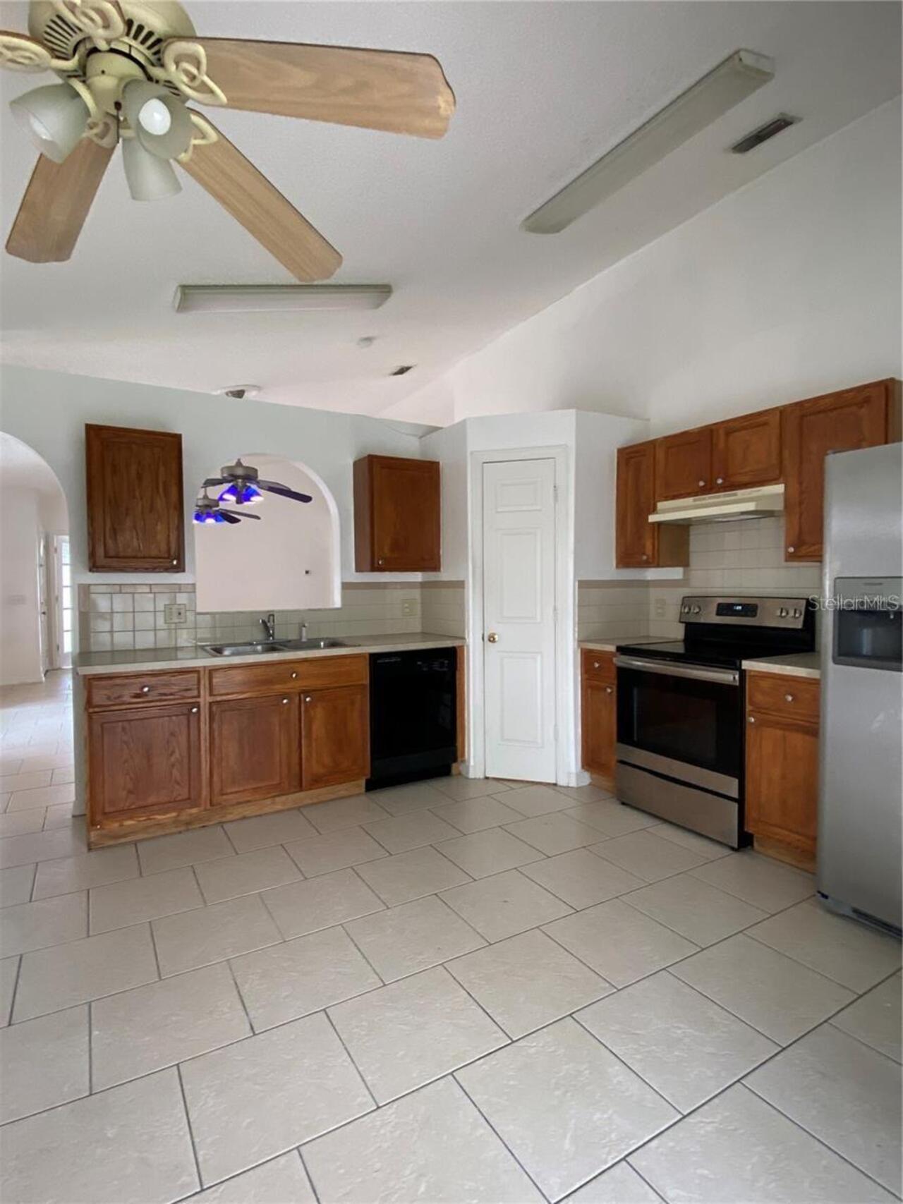 Listing Photo 7
