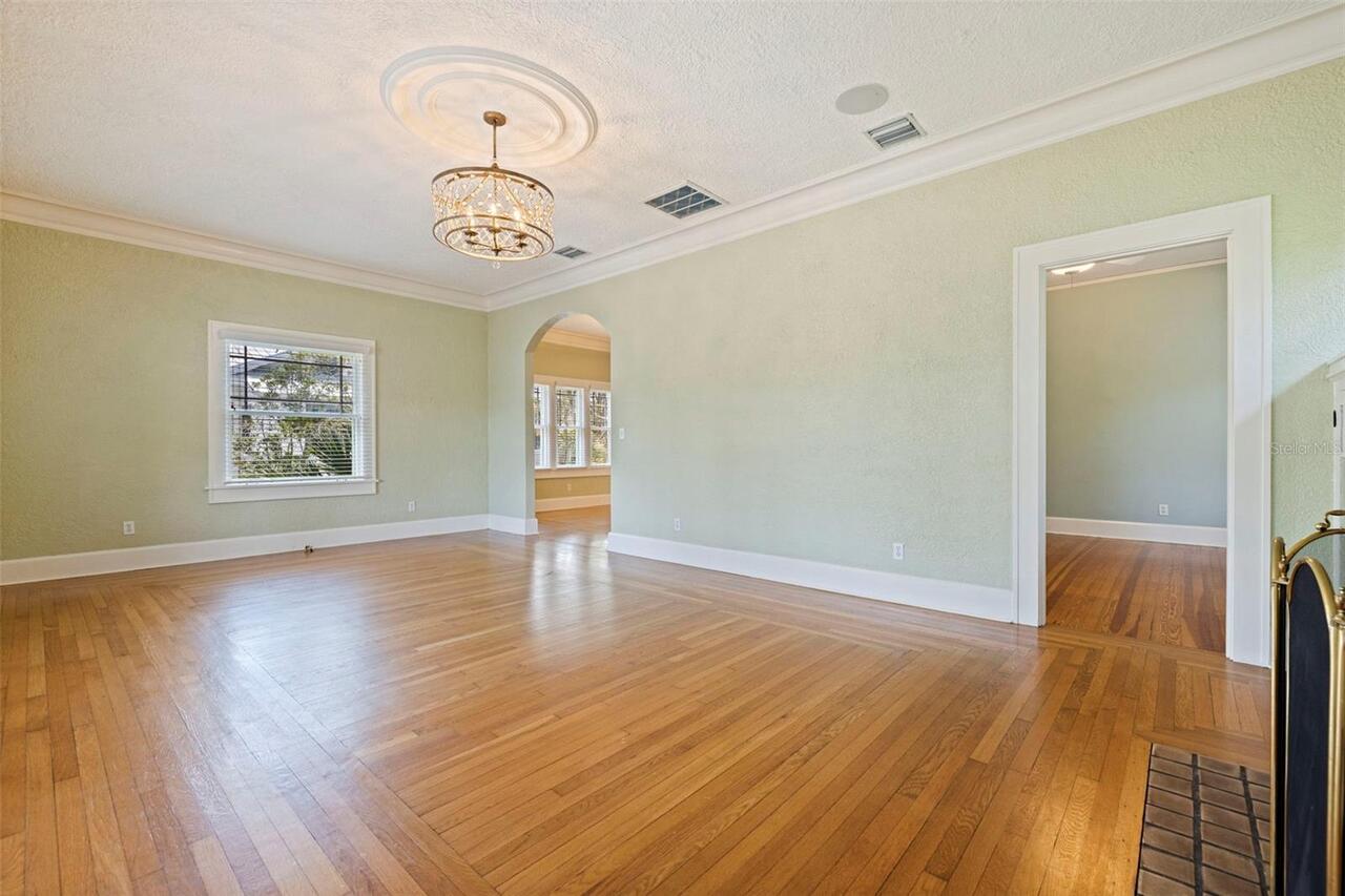 Listing Photo 7