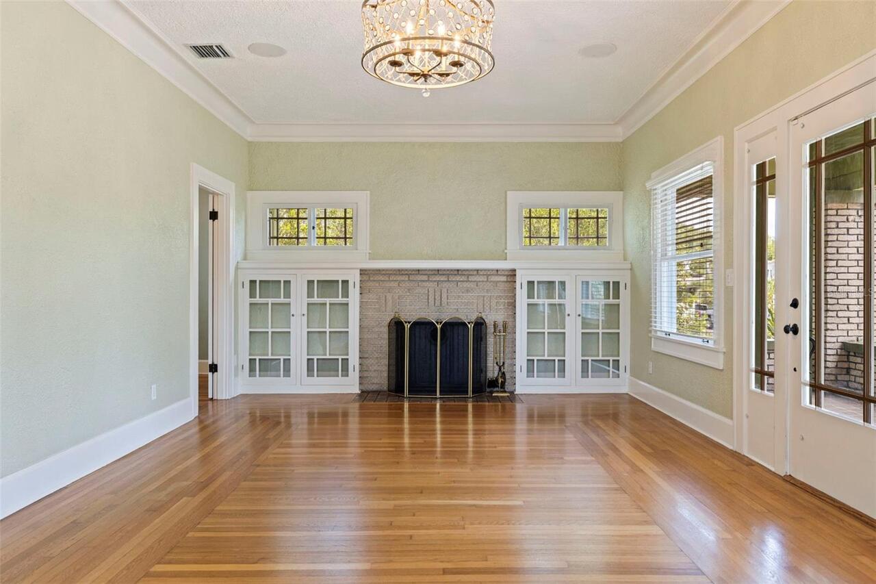 Listing Photo 10