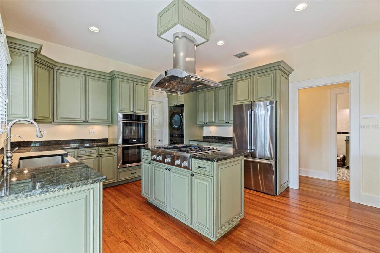 Listing Photo 18