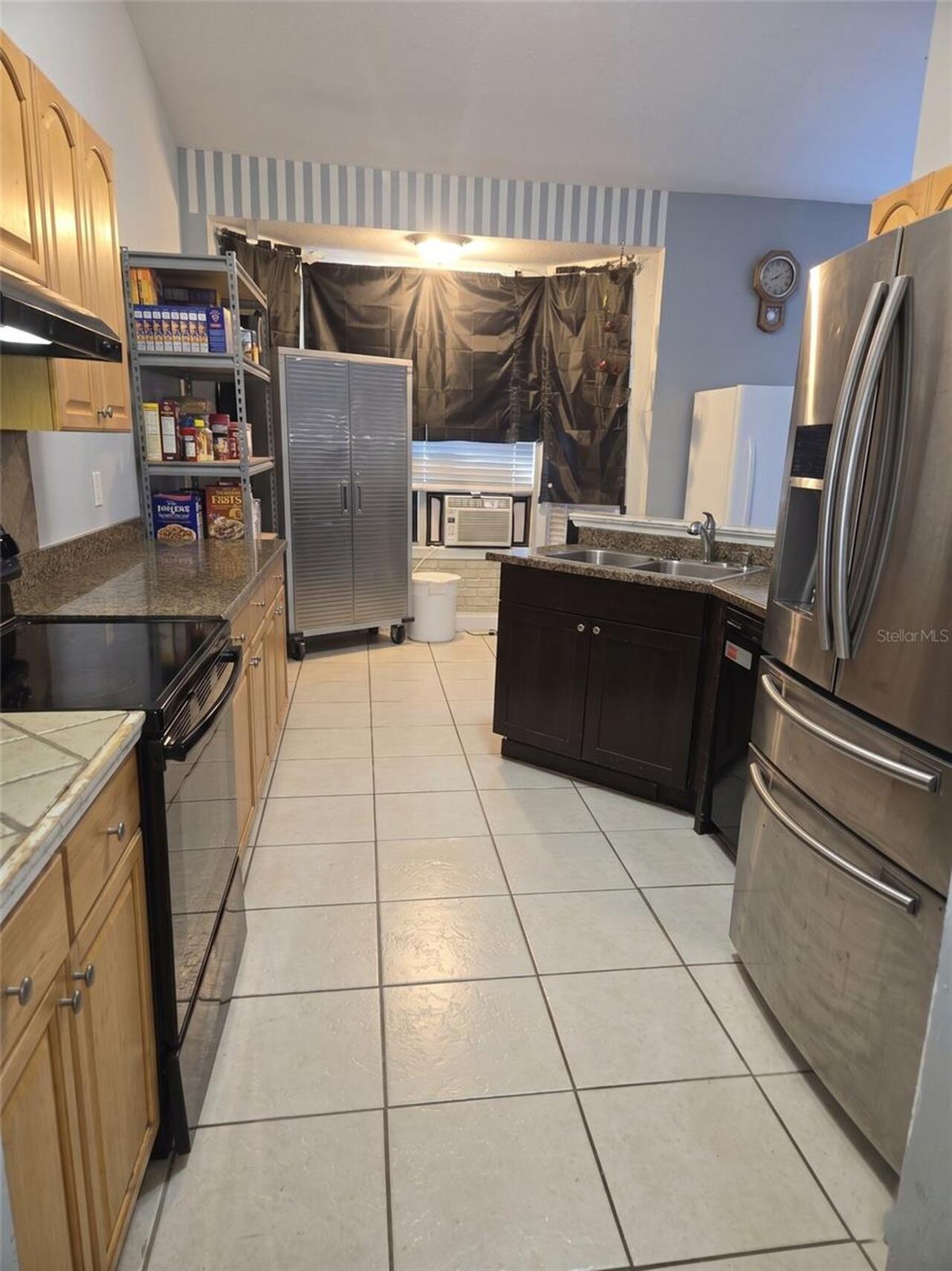 Listing Photo 9