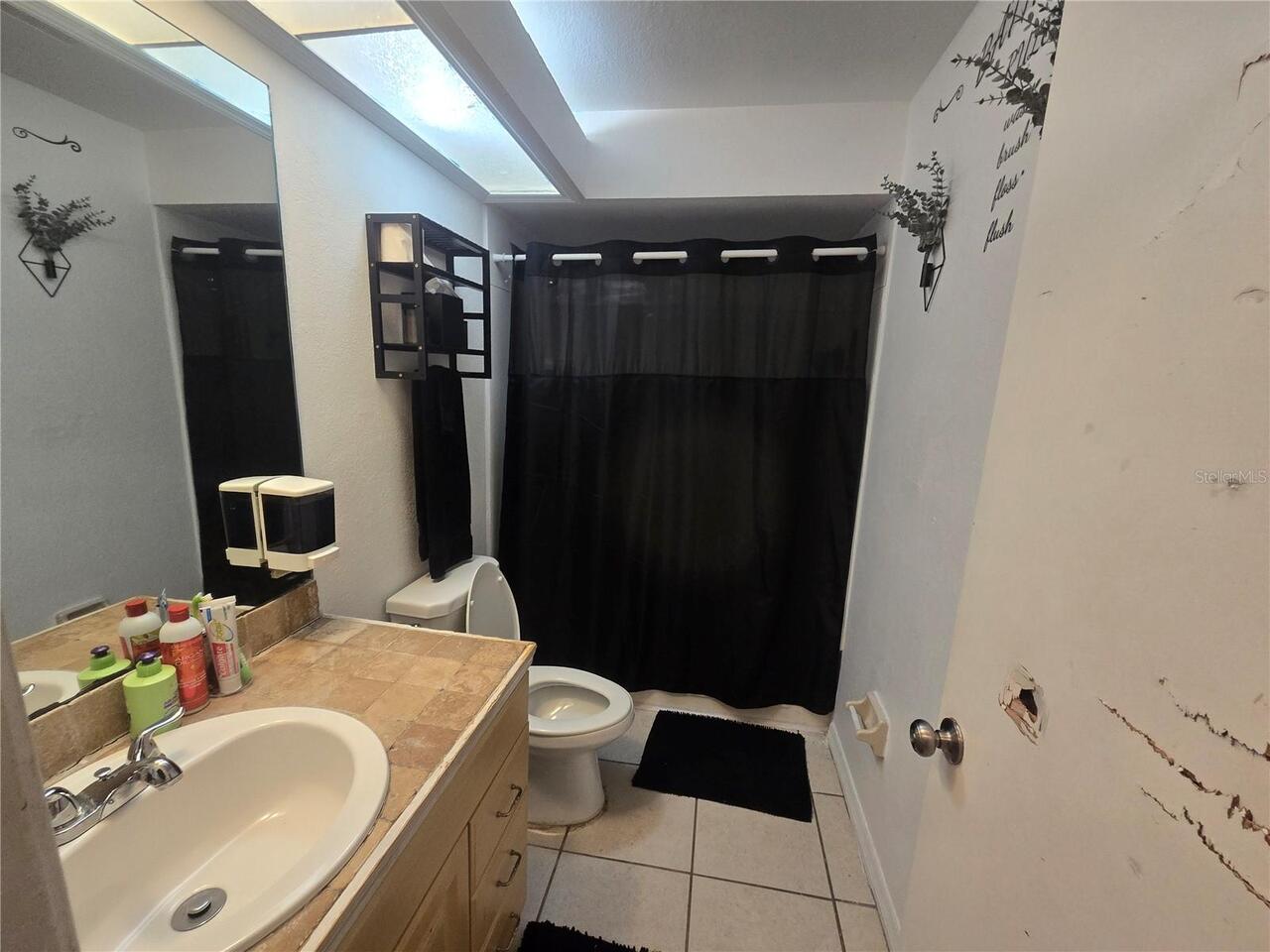 Listing Photo 12