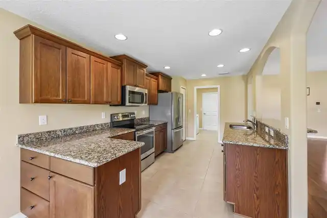 Listing Photo 16