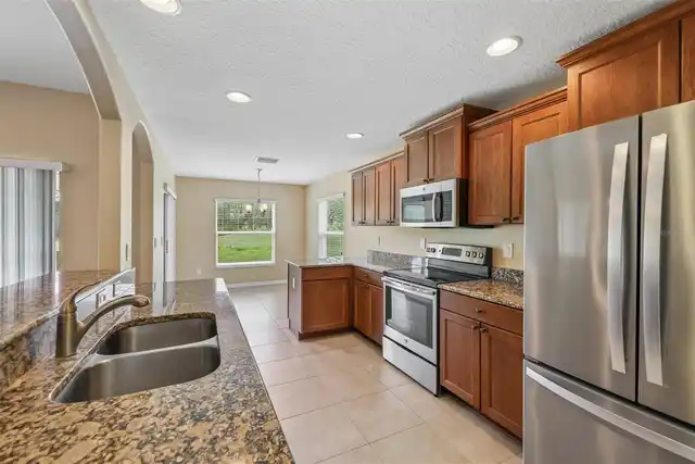 Listing Photo 17