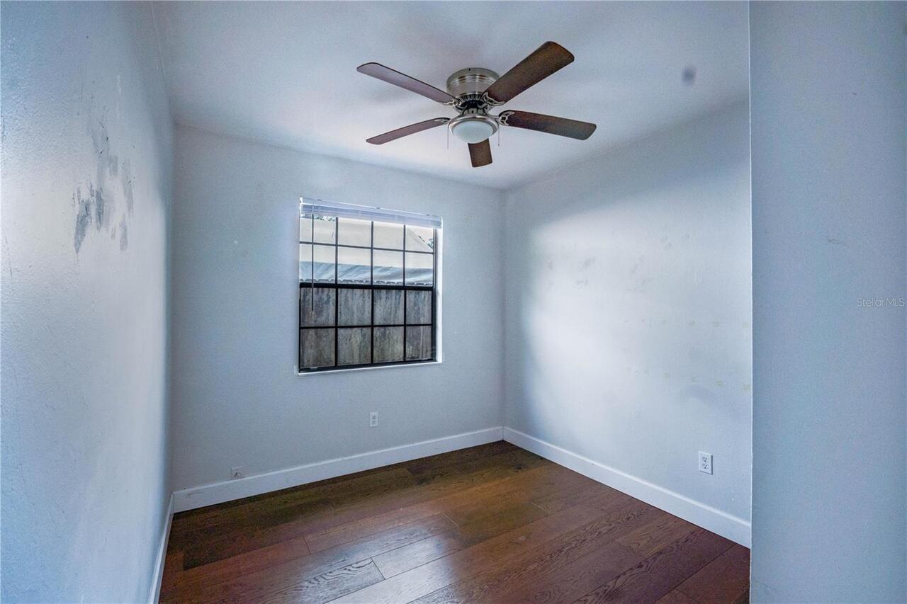 Listing Photo 9