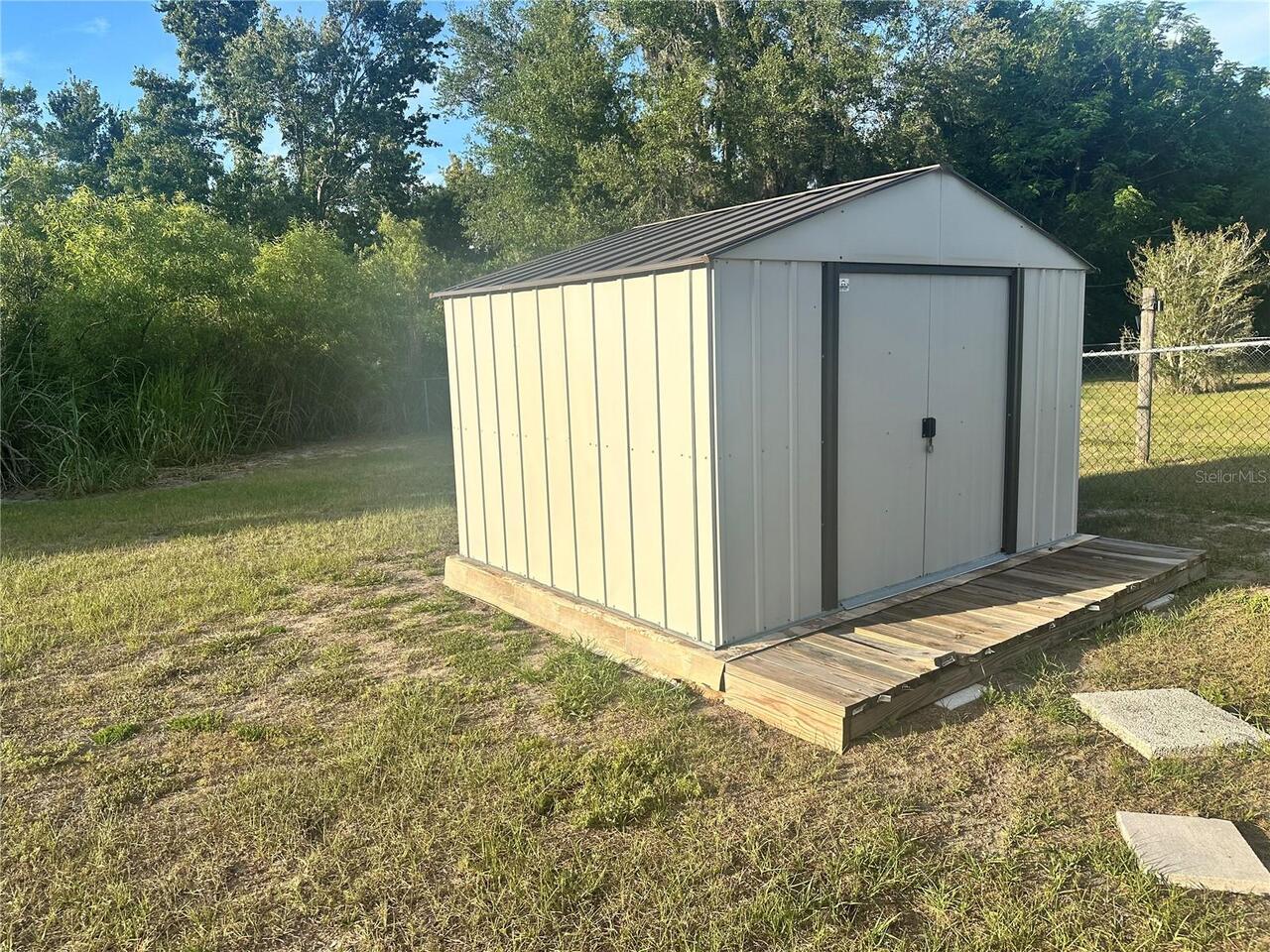 Listing Photo 11