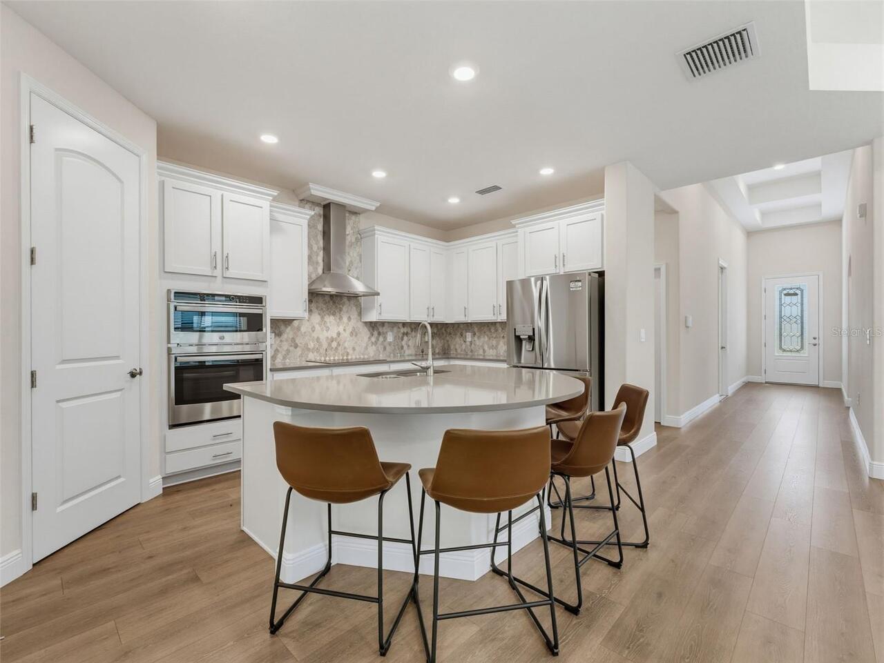 Listing Photo 17