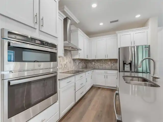 Listing Photo 22