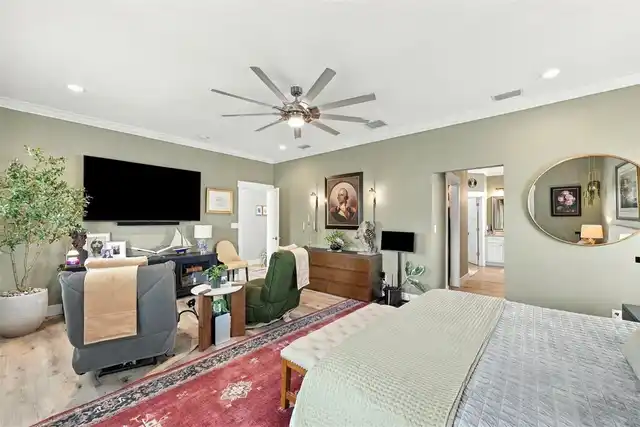 Listing Photo 33