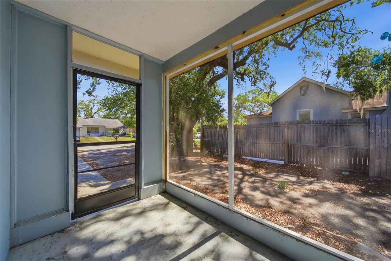 Listing Photo 12