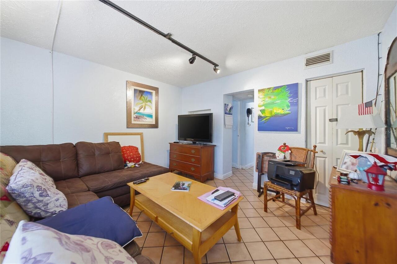 Listing Photo 14