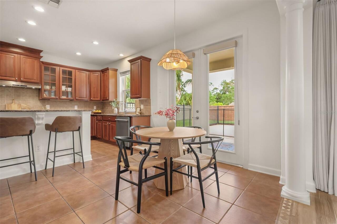 Listing Photo 11