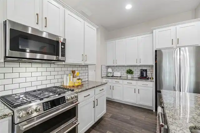 Listing Photo 18