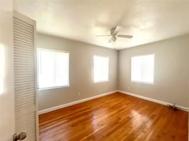 Listing Photo 7