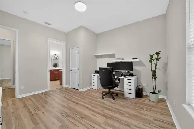 Listing Photo 33