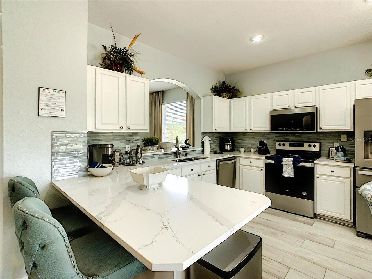 Listing Photo 12